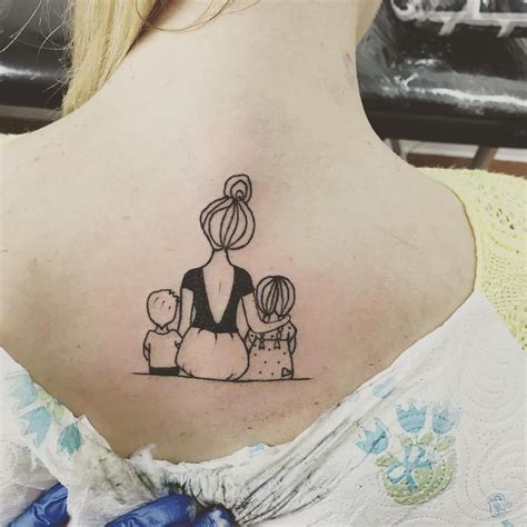 tatuajes madre e hija|fuerte como mama tatuaje.